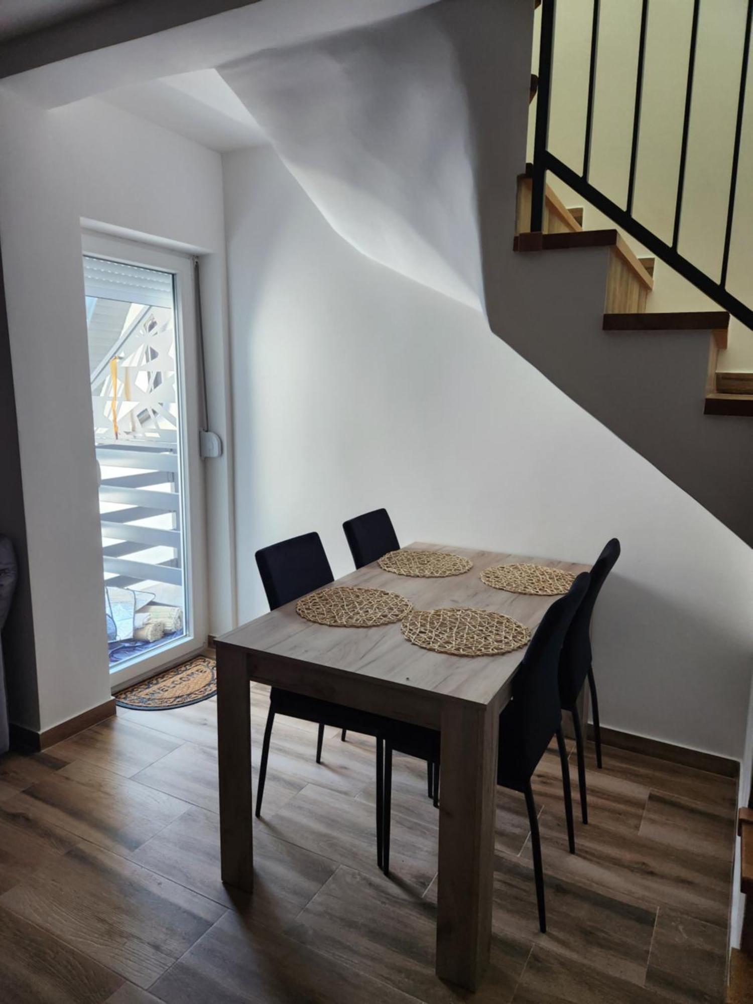 Bela Ns 56m2 Lux Apartment